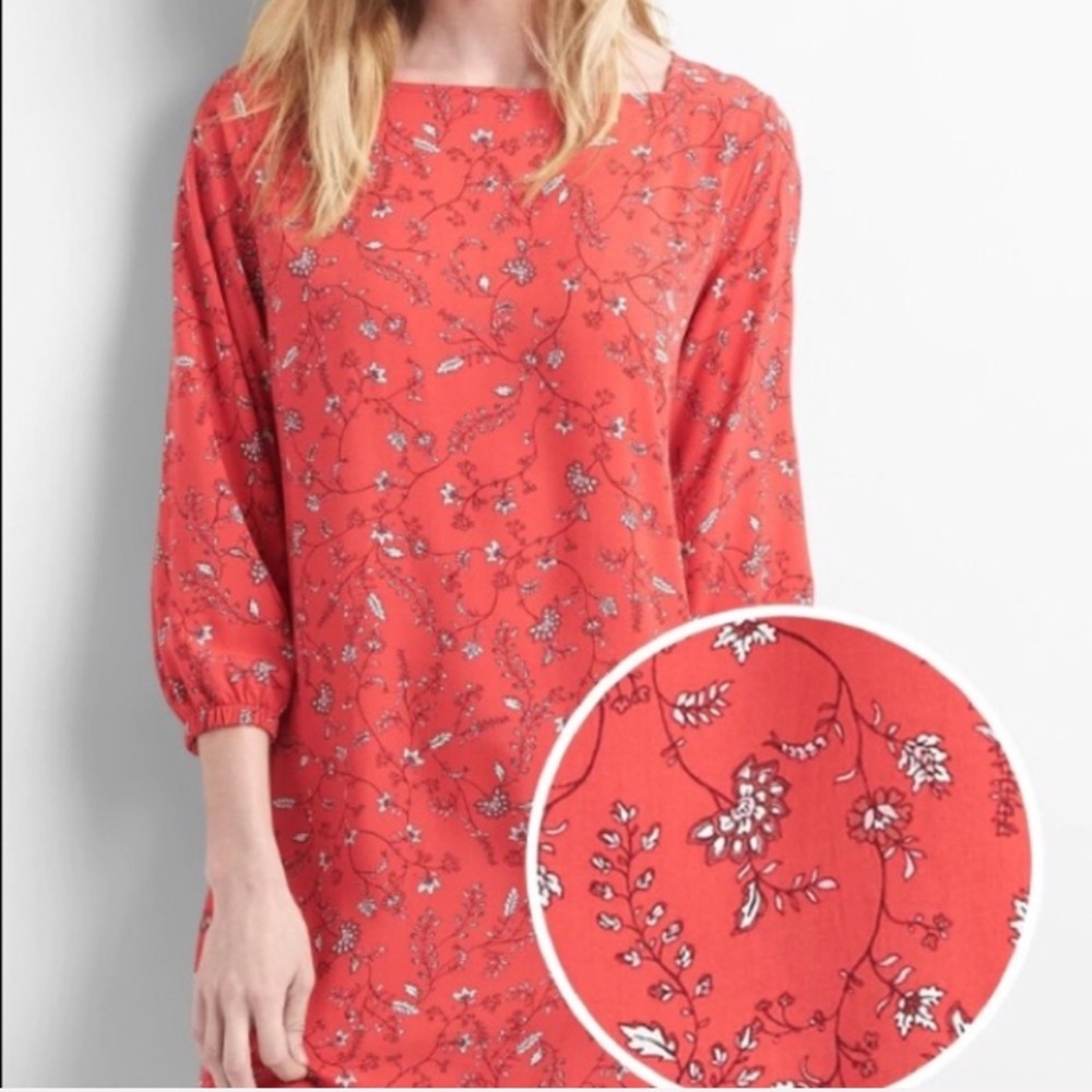 GAP shift dress w/ v-back and pockets. NWT